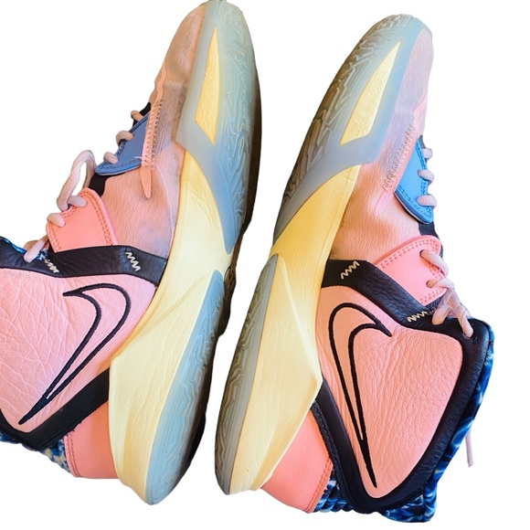 Nike Kyrie Infinity 8 -Valentine’s Day Pink / Multicolor Blue Shoes 12 - Picture 4 of 14